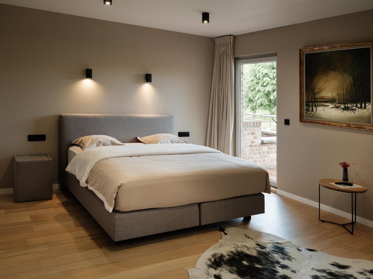 Ferme D'Ecavee Hotel Celles  ภายนอก รูปภาพ